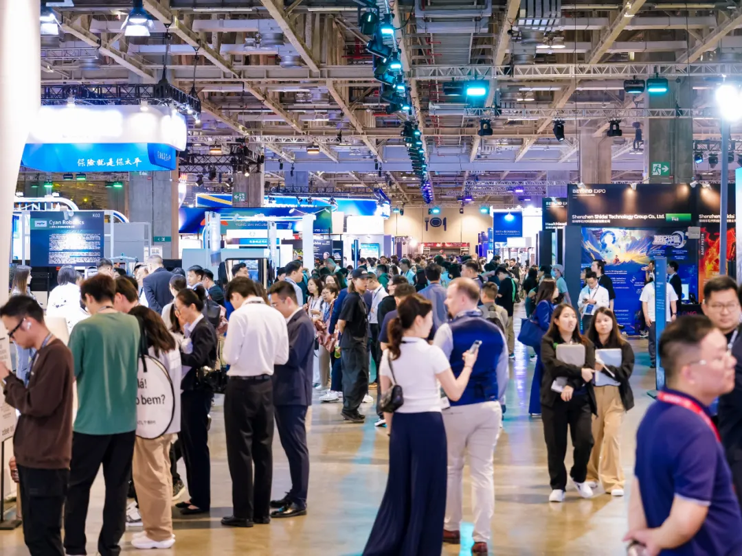 百沐生物、百沐数智受邀参加 BEYOND Expo 2025，展示 AI 赋能医疗场景